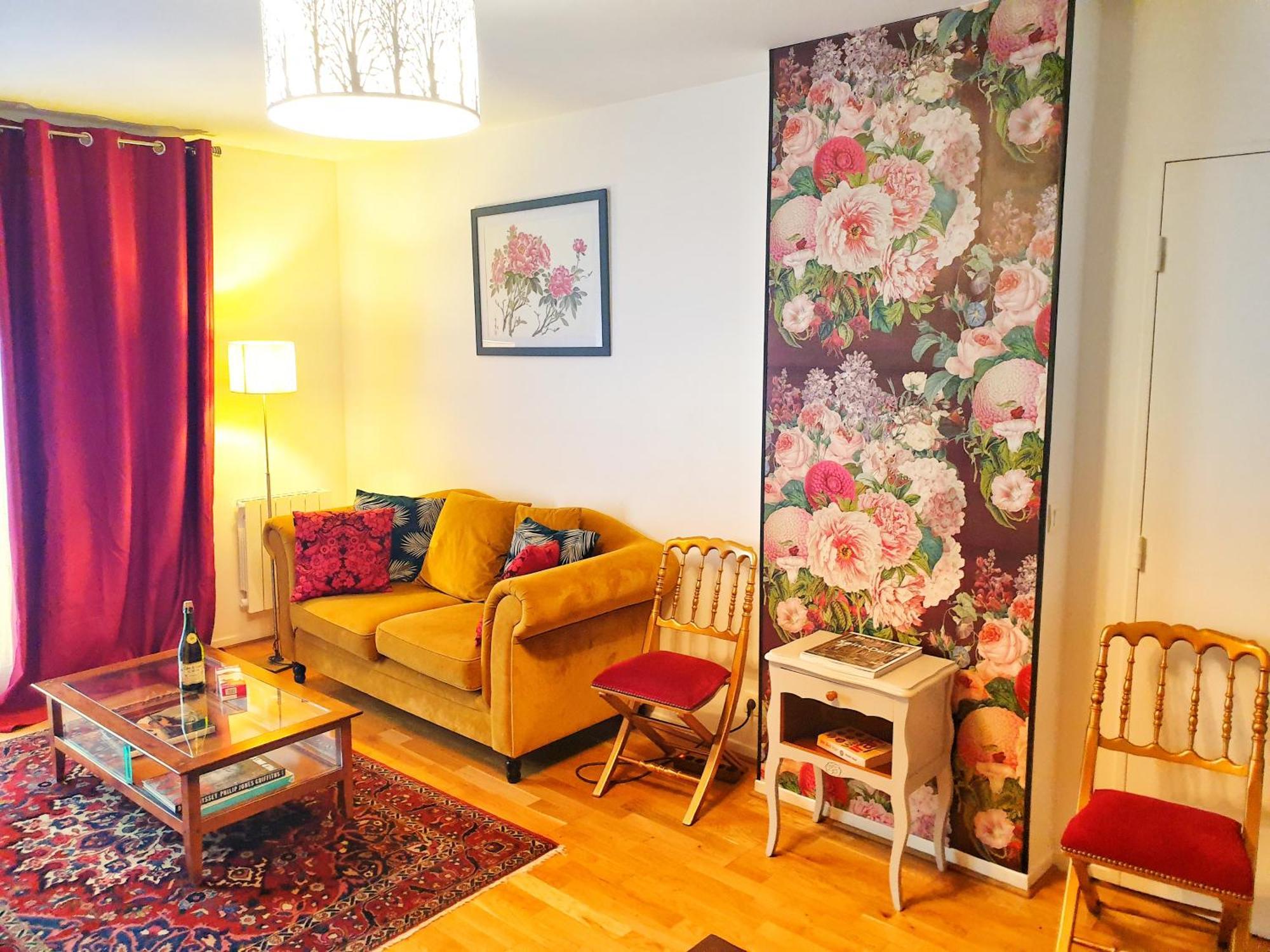 Spacieux Et Calme, Style Parisien, Toutes Commodites, Ideal Pour Un Sejour Authentique Saint-Denis  Ngoại thất bức ảnh